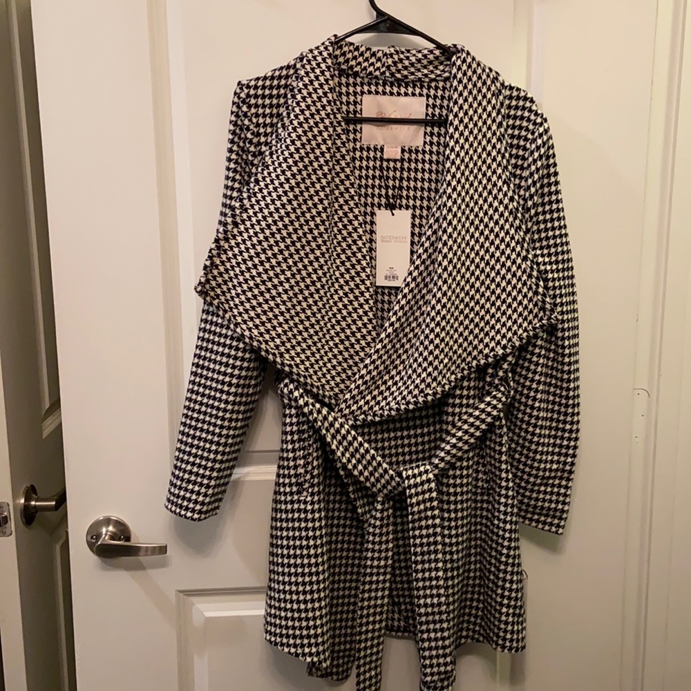 ReVamped Outerwear Houndstooth Coat